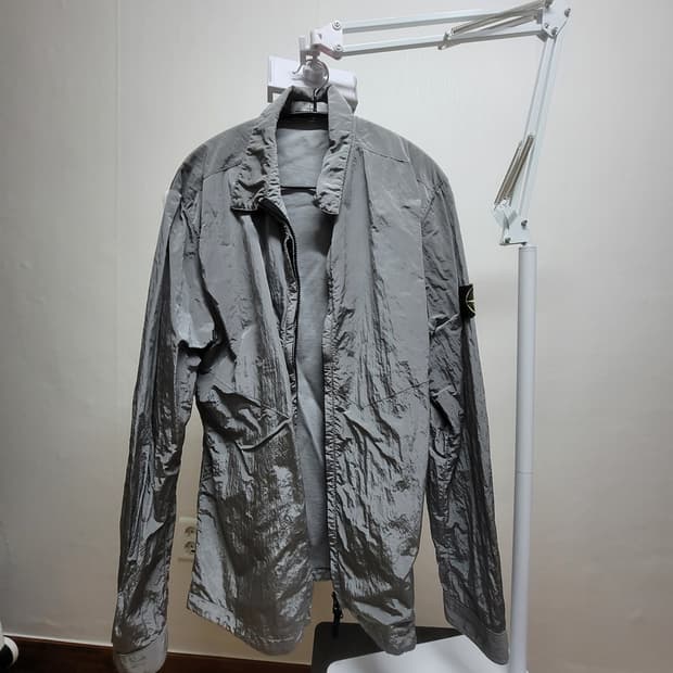 스톤아일랜드 나일론 자크 셔츠