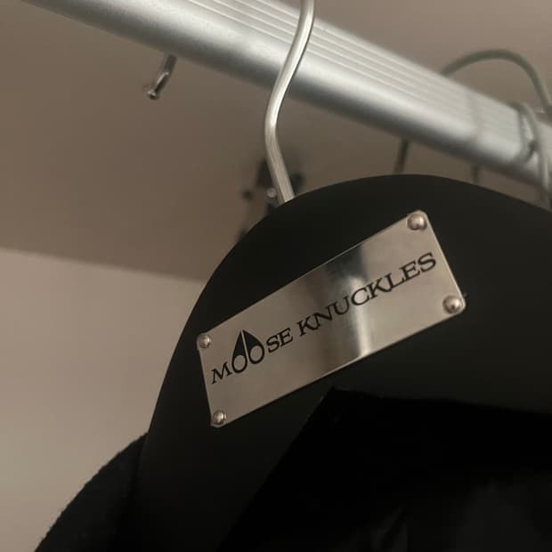 무스너클 버니스웨터& 발리스틱