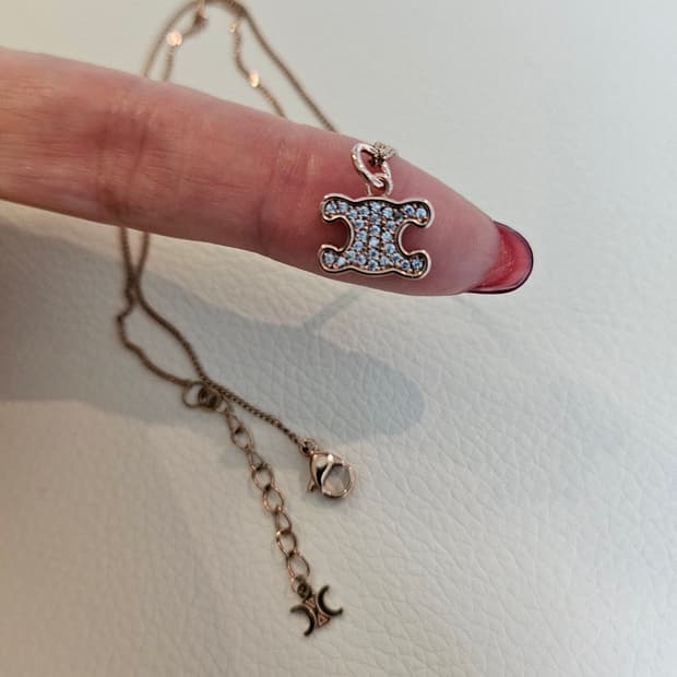 셀린느 업사이클링 트리오페 로즈골드 목걸이