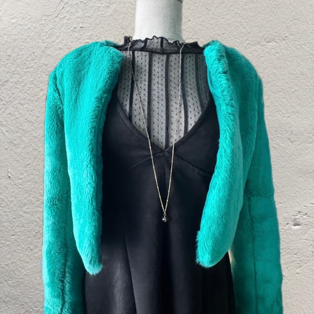 vintage 크롭 페이크 퍼자켓