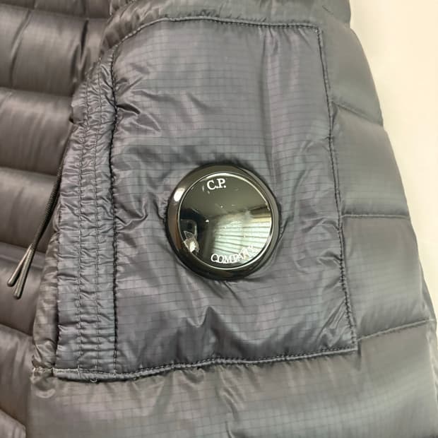 CP컴퍼니 25FW dd쉘 경량패딩