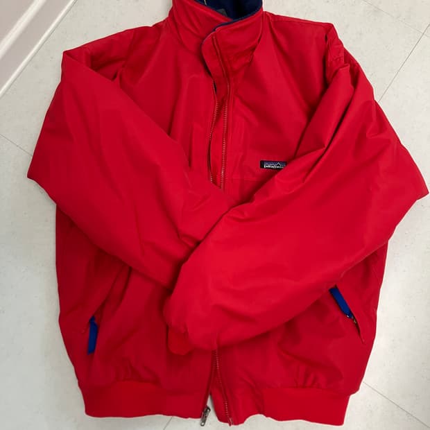 파타고니아 쉘드 신칠라 봄버 자켓 XL 팝니다