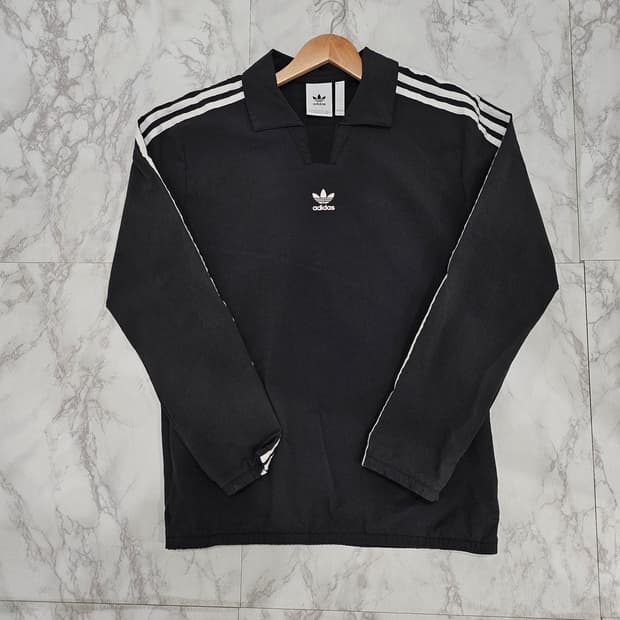 아디다스 윔업 피케 카라티
L