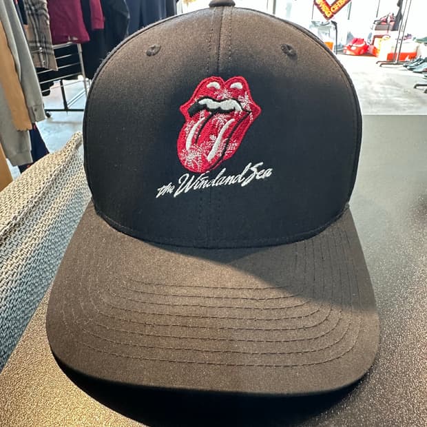 윈드앤씨 x 롤링스톤즈 볼캡