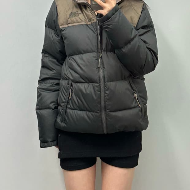 노스페이스 신형 눕시 브라운 배색 패딩