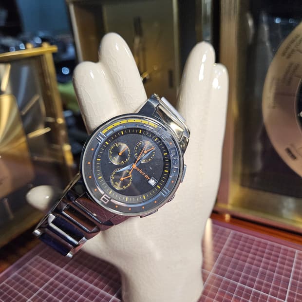 돌체 엔 가바나  d&g Perfect Day 메탈 시계