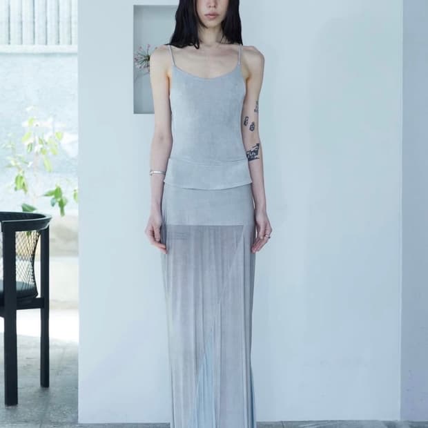 퍼스널랭귀지 drop skirt 25ss 구해요