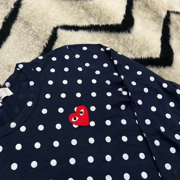 [S]꼼데가르송 도트 긴팔/네이비/AZ-T164