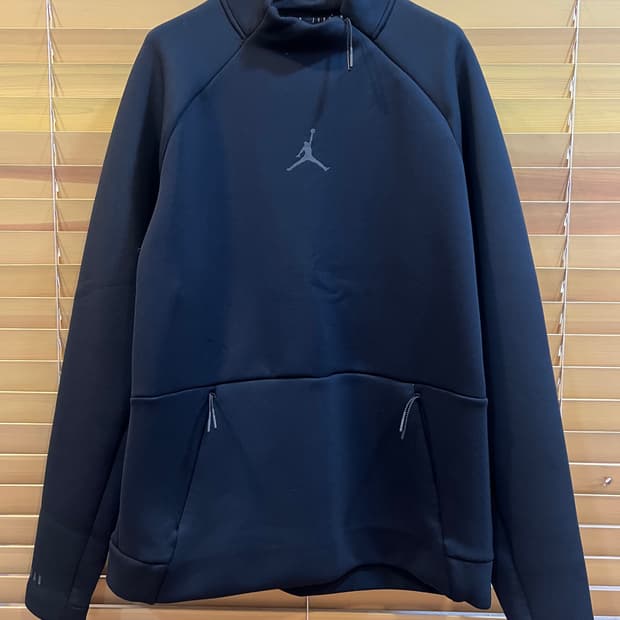 나이키 블랙 하이브리드 스웻티셔츠 하프집업 
