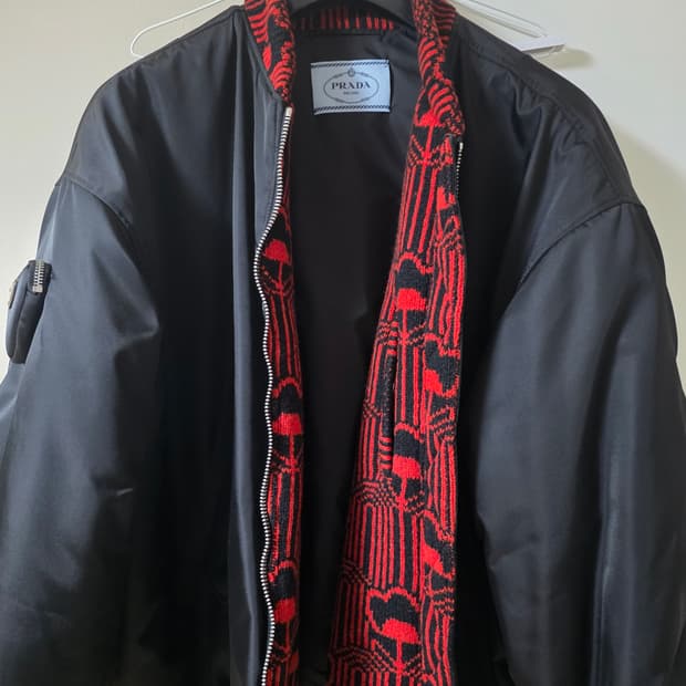 프라다 라프시몬스 봄버 M