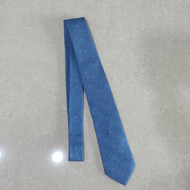 루이비통 넥타이