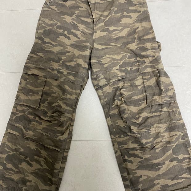 카미엔 타이탄 배기팬츠 크림카모(m)팝니다