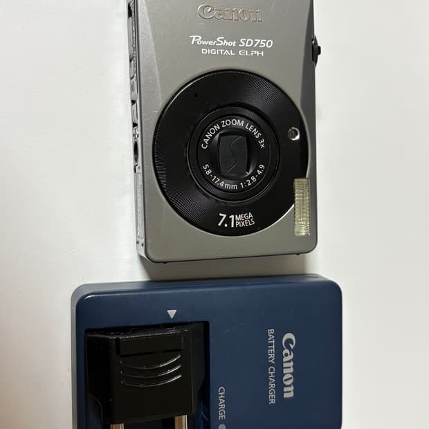 Canon PowerShot SD750(ixy 90 / ixus 75)