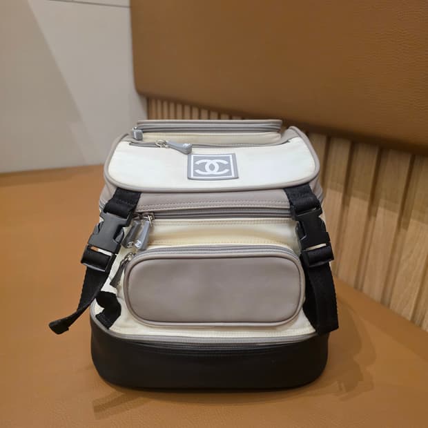 샤넬 스포츠라인 백팩 6번대 스몰