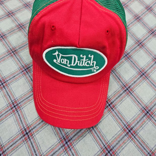 본더치(Von Dutch) 빨강/초록 메쉬캡 모자