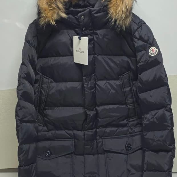 몽클레어 클루니 블랙 패딩