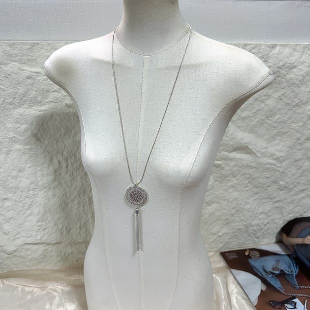 빈티지 스네이크체인 마테 플라워 목걸이