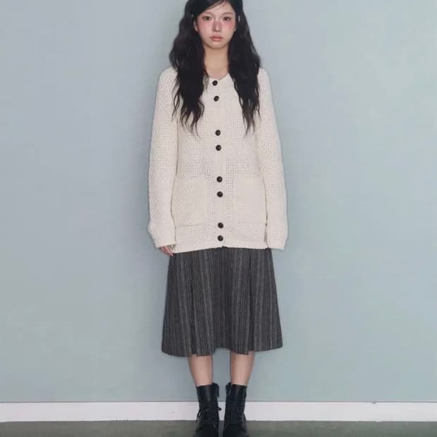 미레코 TURTLE-BUTTON KNIT CARDIGAN IVORY