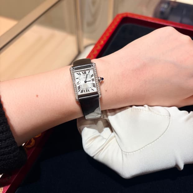 까르띠에 탱크 머스트 스몰 다이아