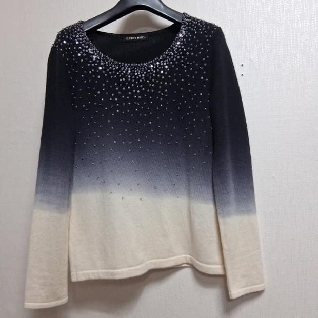 일본빈티지 CLUBBY TIME 100%캐시미어니트 비즈장식 그라데이션칼