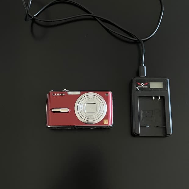 빈티지 파나소닉 루믹스 DMC-FX07 카메라(원본작례있음)