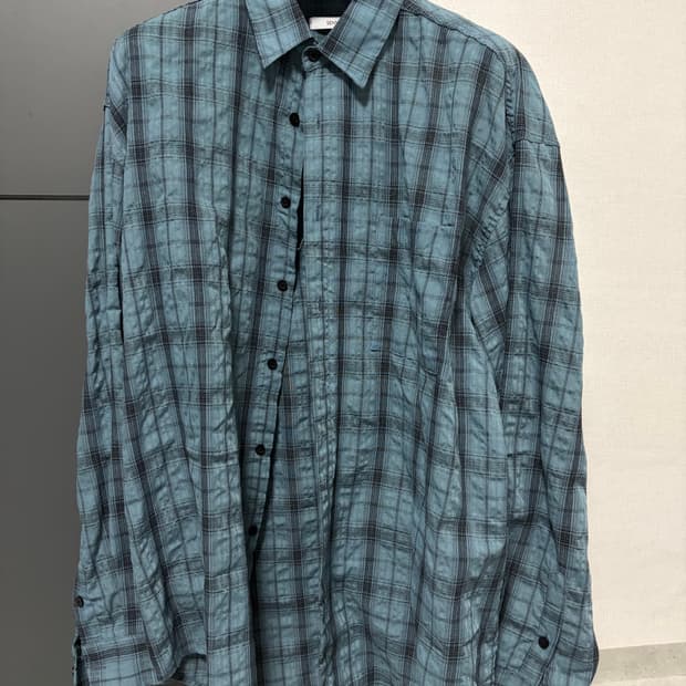 체크무늬 네이비 블루 셔츠