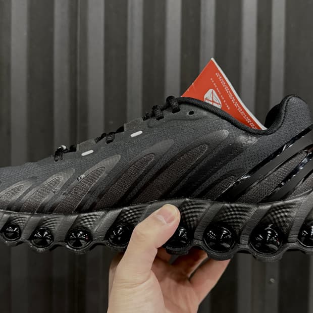 (250)(새상품)나이키 에어맥스 Dn8 블랙 앤트러사이드 올검