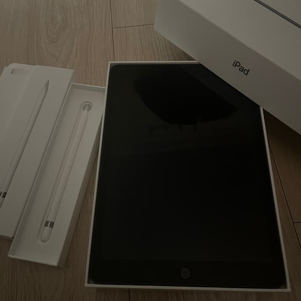 아이패드 8세대 스페이스그레이 32g+애플펜슬 1세대