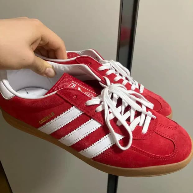 아디다스 가젤 인도어 스칼렛 레드 270
