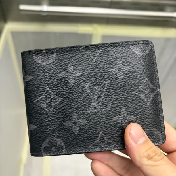 루이비통 이클립스 반지갑 팔아요