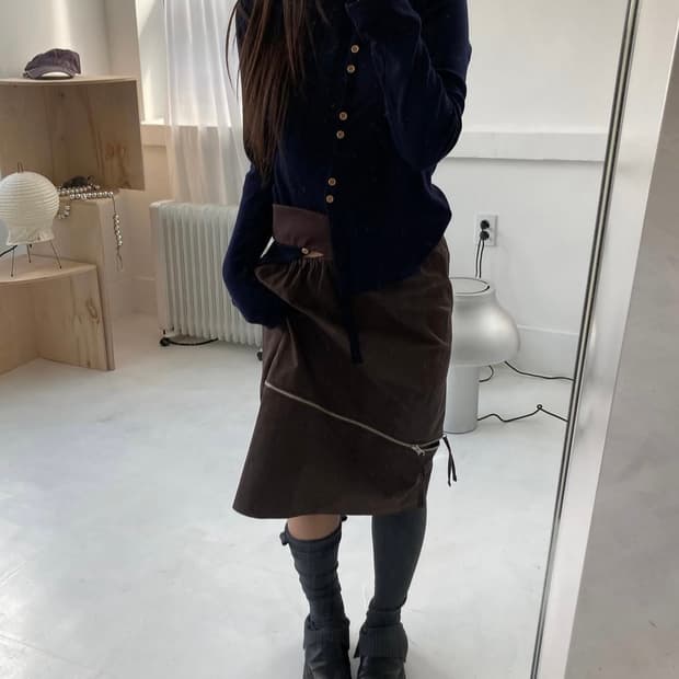 인앤양인하모니 슬릿 스커트 브라운 yinandyang slit skirt