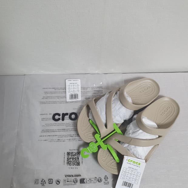 크록스 카디 2 스트랩 샌들 W7 240mm 베이지 새상품