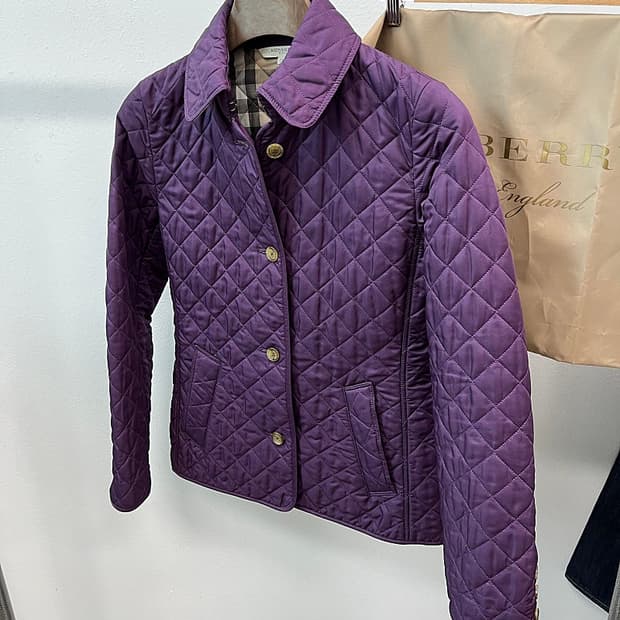 여) 버버리 퍼플 퀼팅자켓 