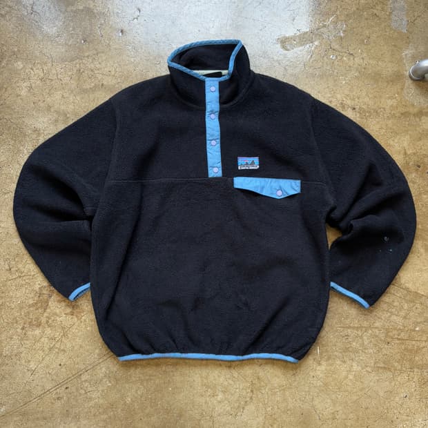 구형 로고 빈티지 파타고니아 신칠라