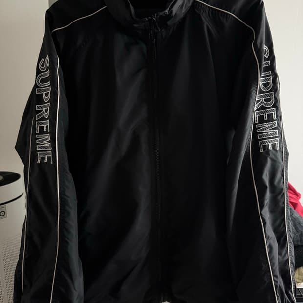 슈프림 스트라이프 로고 윈드브레이커 셋업