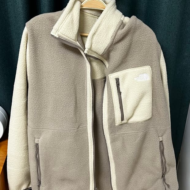 노스페이스 미국판 후리스 새 거 팝니다. 