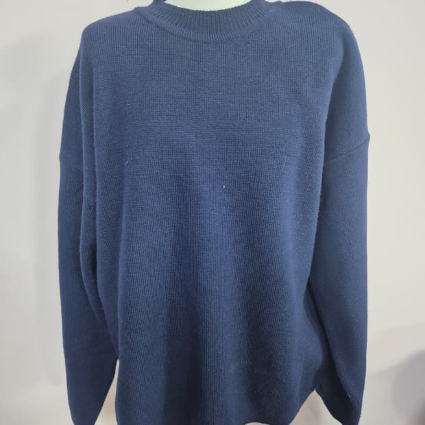 비슬로우 네이비 라운드넥 니트 스웨터