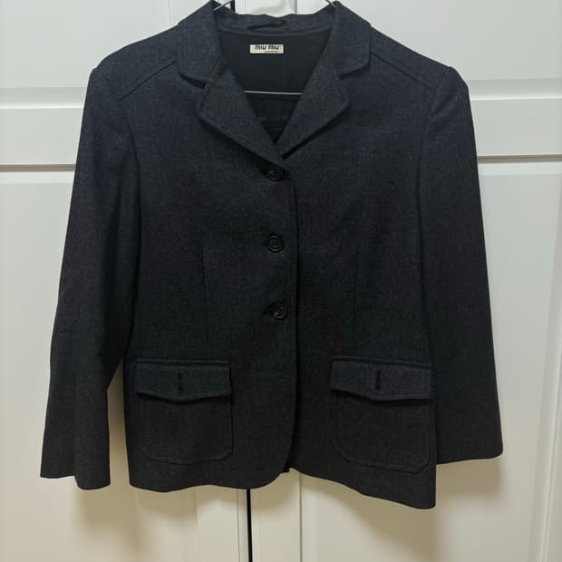 Miumiu 그레이 자켓