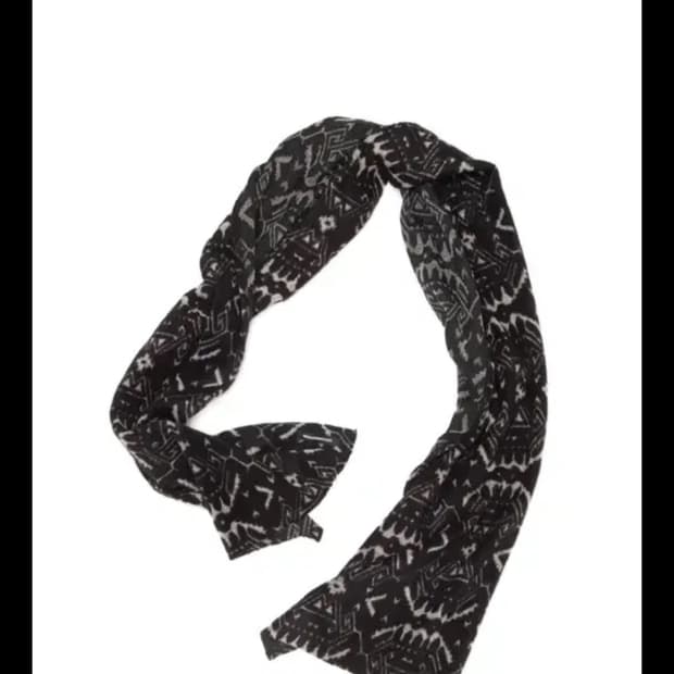 해칭룸 플리스 자카드 머플러 블랙