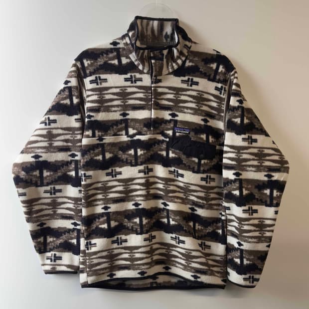 파타고니아 신칠라 아즈텍 후리스