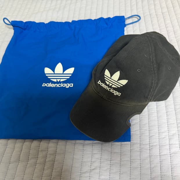 발렌시아가x아디다스 캡 모자 블랙 m