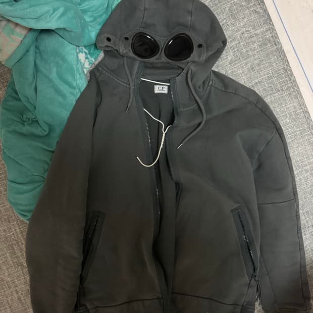 Cp컴퍼니 후드집업