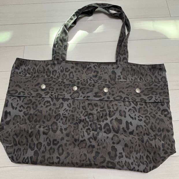 무료배송)러브컴플렉스 챠콜 레오파드 스타 스냅백 갸루 숄더백