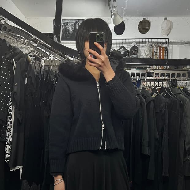 투웨이 블랙 퍼 후드집업