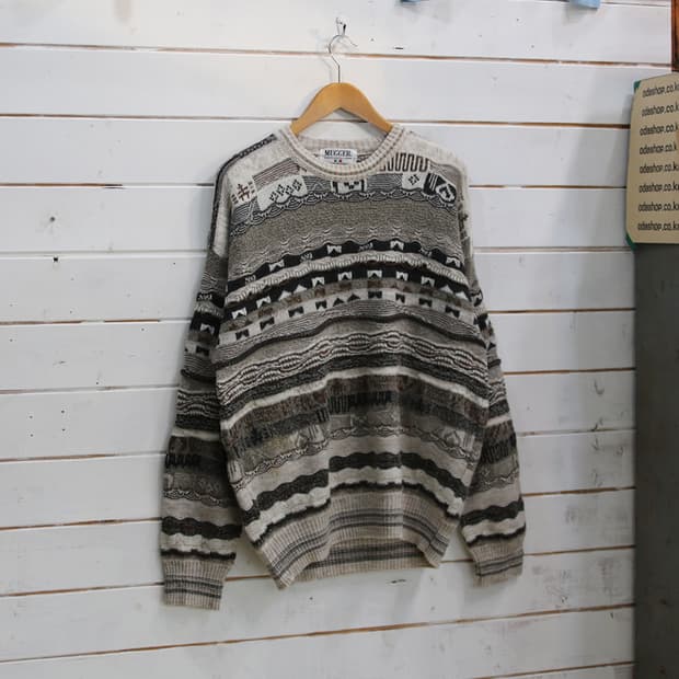 (착용컷) MUGGER 패턴 니트 (남성용 105)