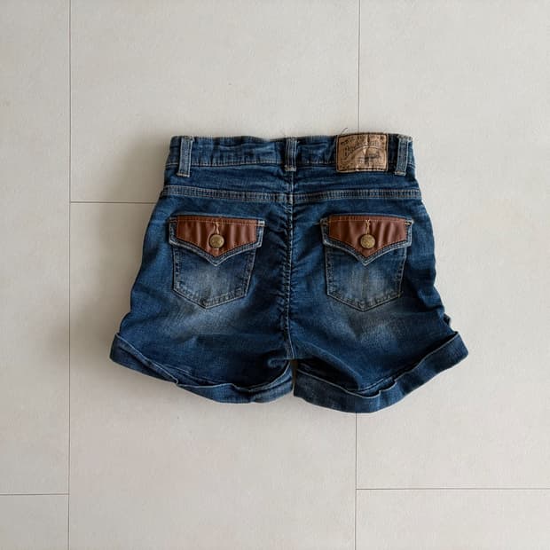 leather patch denim shorts