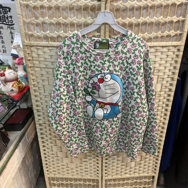 100/66 정품 구찌+도라에몽 자수 맨투맨 팝니다