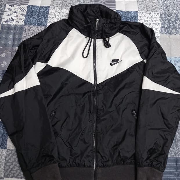 나이키 빅스우시 바람막이    100