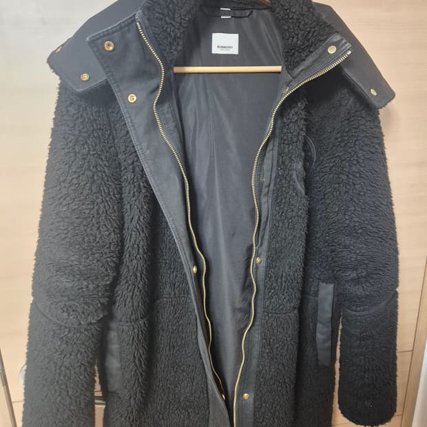 버버리 부클레 보아 퍼 코트