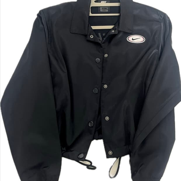 나이키 크롭 코치자켓 여성